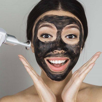 التقشير الكربوني بالليزر الطيفي 1 التقشير الكربوني بالليزر الطيفي في أبوظبي